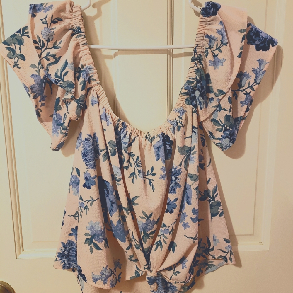 Cute crop top